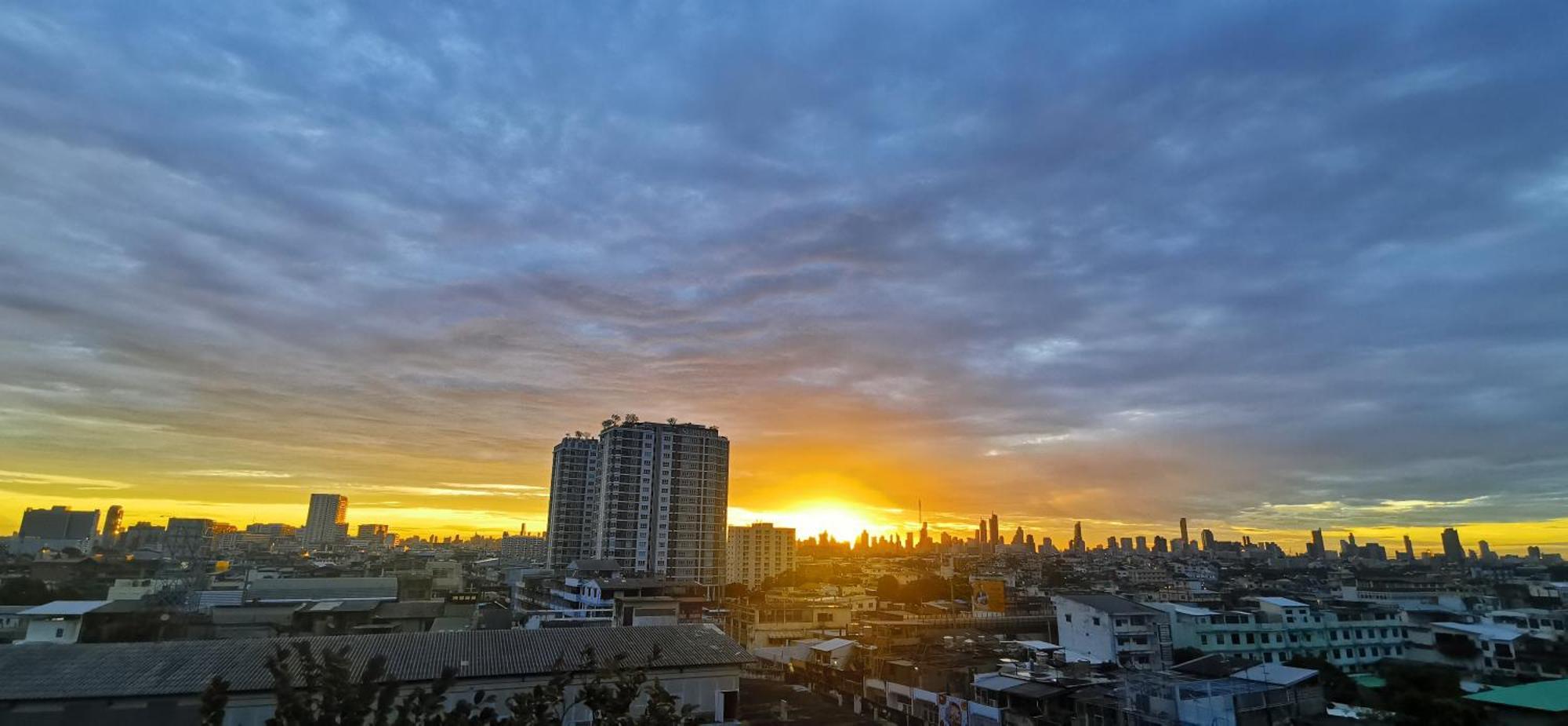 Suncity Condo Bangkok Exterior photo
